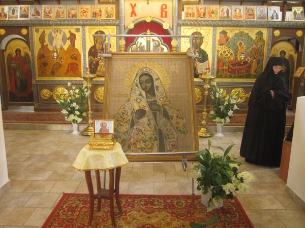Калужская икона Божьей Матери прибыла в монастырь