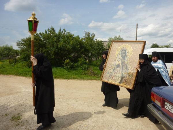 Калужская икона Божьей Матери прибыла в монастырь