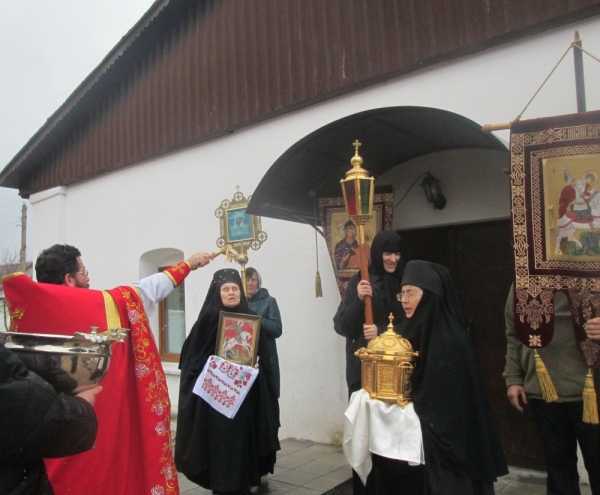 Крестный ход 16 ноября в день памяти св.вмч. Георгия Победоносца