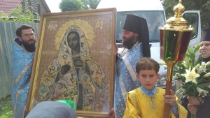Крестный ход с иконой Божьей Матери Калужская